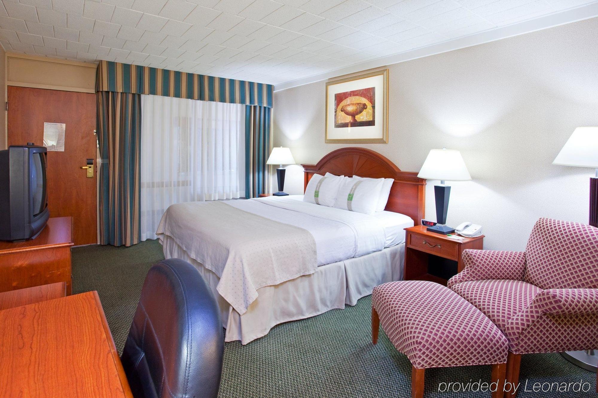 Ramada By Wyndham Indiana Exterior foto